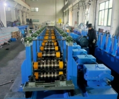 护栏板成型设备